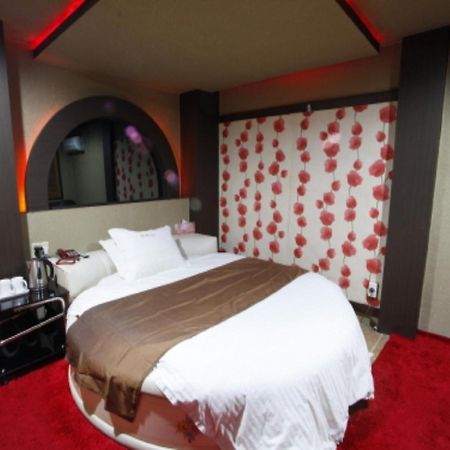 Hotel Queen Pusan Zewnętrze zdjęcie